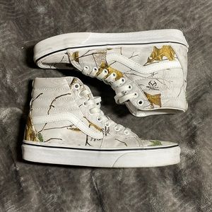 Vans and Realtree Xtra collar Sk8-HI’s